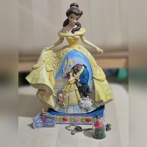 DISNEY SHOWCASE COLLECTION BELLE BEAUTY AND THE BEAST With Rose Necklace